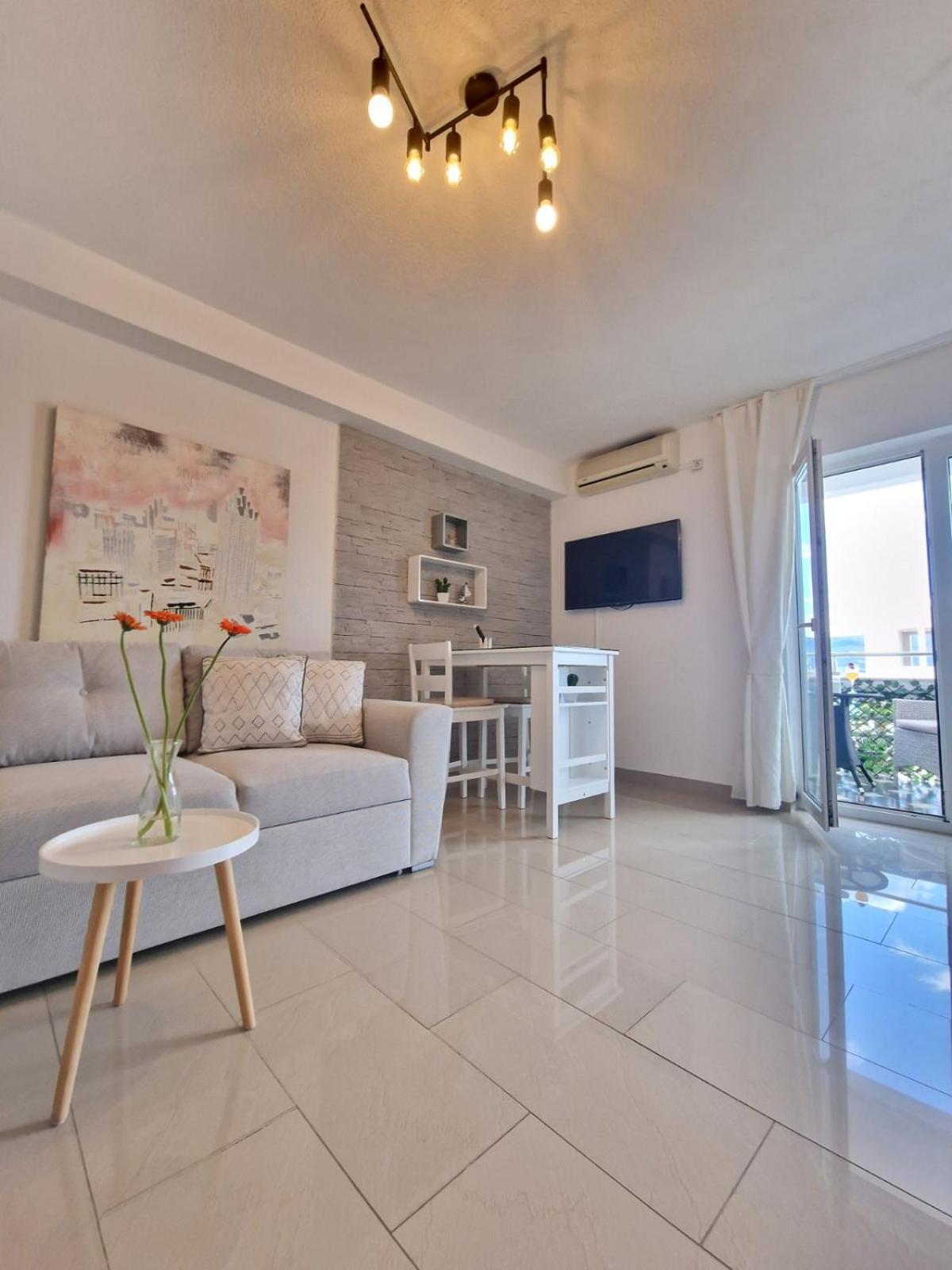 טרוגיר Apartments Silva With A View Of Sea מראה חיצוני תמונה