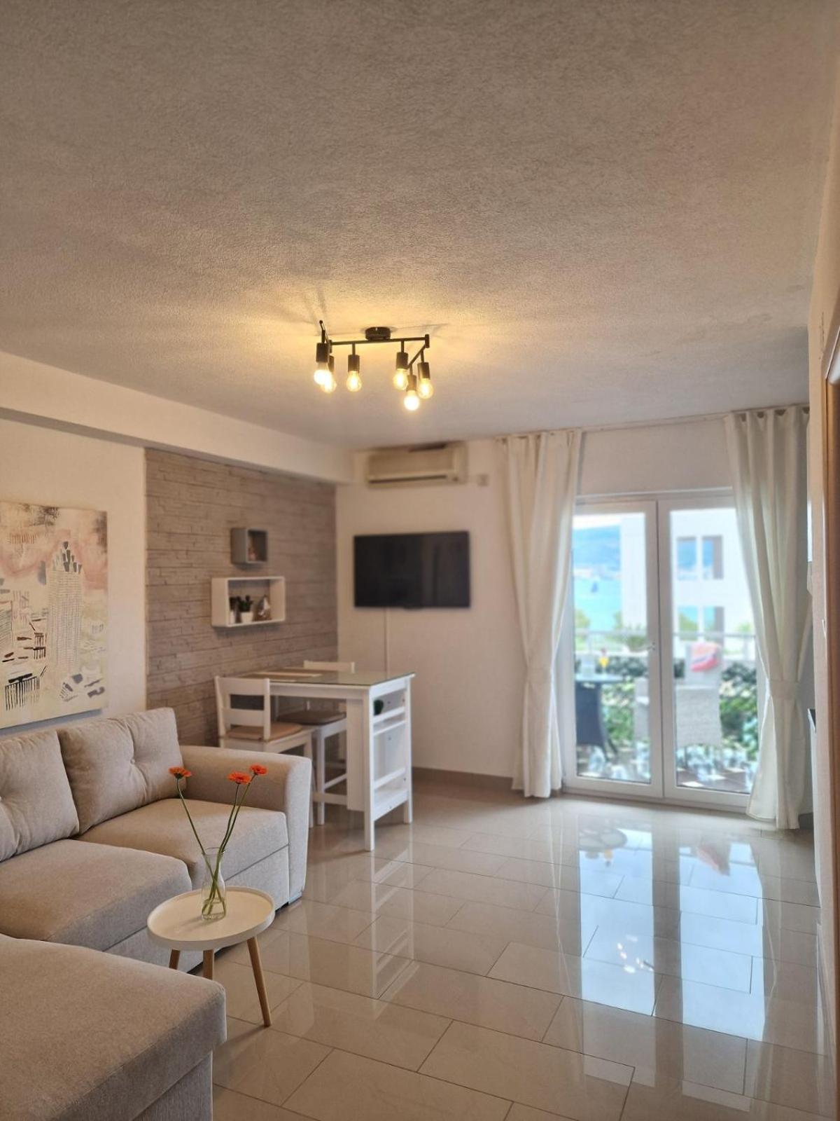 טרוגיר Apartments Silva With A View Of Sea מראה חיצוני תמונה