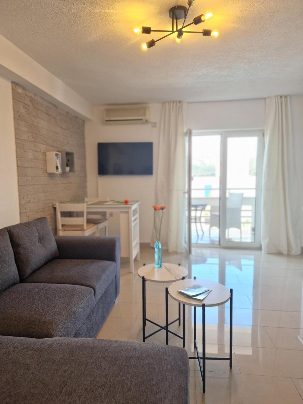 טרוגיר Apartments Silva With A View Of Sea מראה חיצוני תמונה