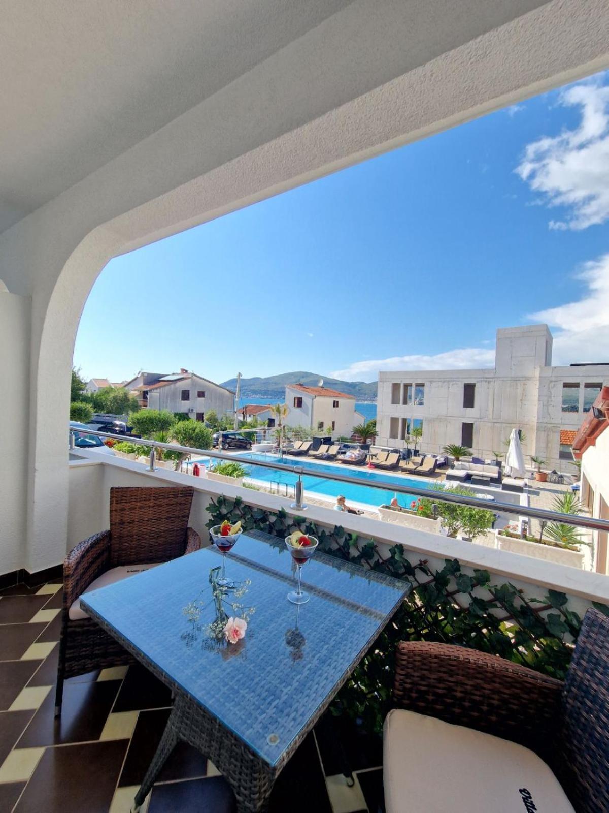 טרוגיר Apartments Silva With A View Of Sea מראה חיצוני תמונה