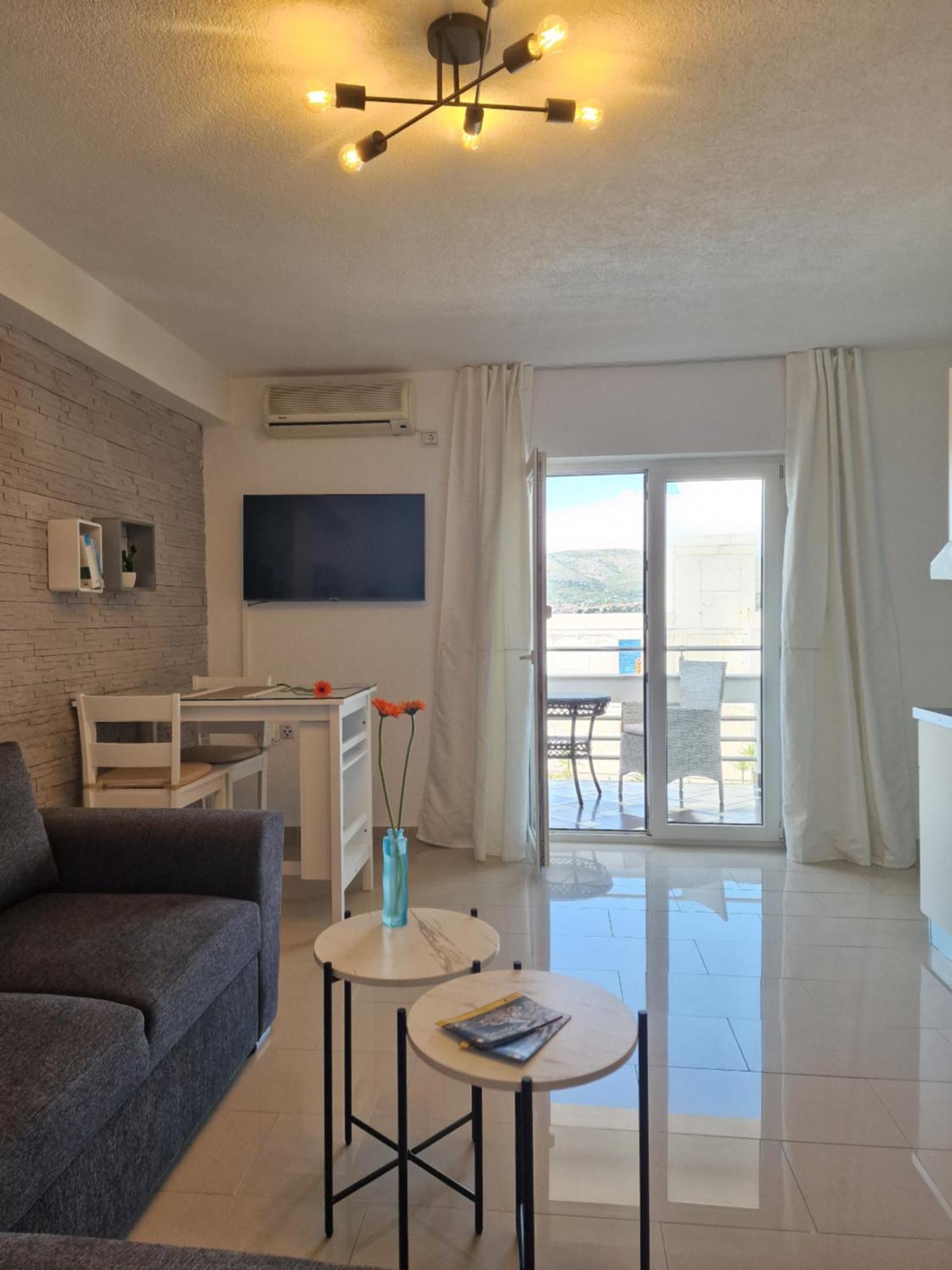 טרוגיר Apartments Silva With A View Of Sea מראה חיצוני תמונה