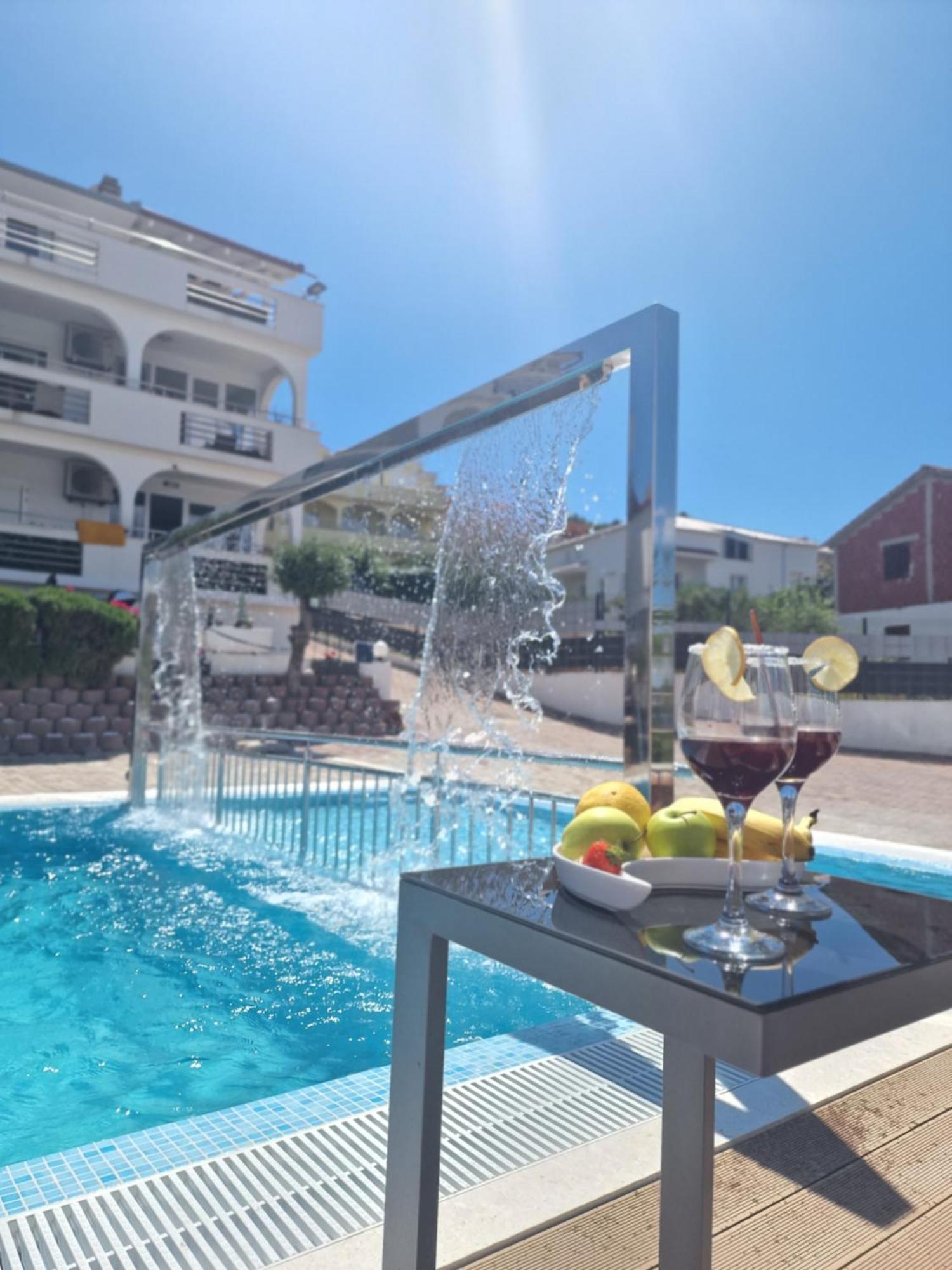 טרוגיר Apartments Silva With A View Of Sea מראה חיצוני תמונה
