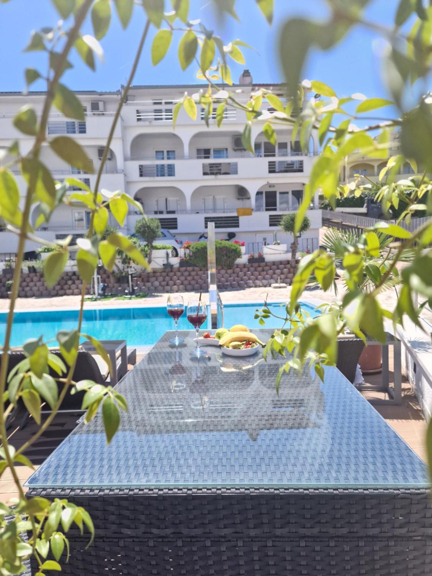 טרוגיר Apartments Silva With A View Of Sea מראה חיצוני תמונה