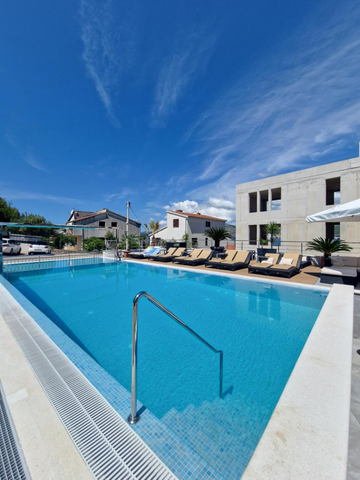 טרוגיר Apartments Silva With A View Of Sea מראה חיצוני תמונה