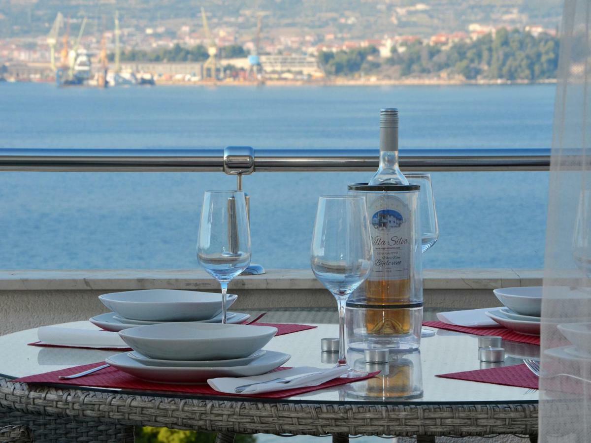טרוגיר Apartments Silva With A View Of Sea מראה חיצוני תמונה
